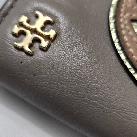 Tory Burch Gray Leather Wallet Peace Sign Heart Zip Coin - Picture 4 of 16